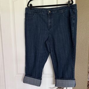 Jones New York Dark Blue cuffed capri Jeans